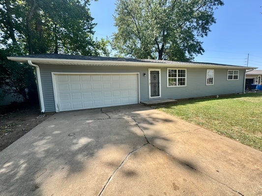 2908 W SCOTT ST, SPRINGFIELD, MO 65802 - Image 1b50ca98581eb2c73ddfdb099cea852c/2780419189