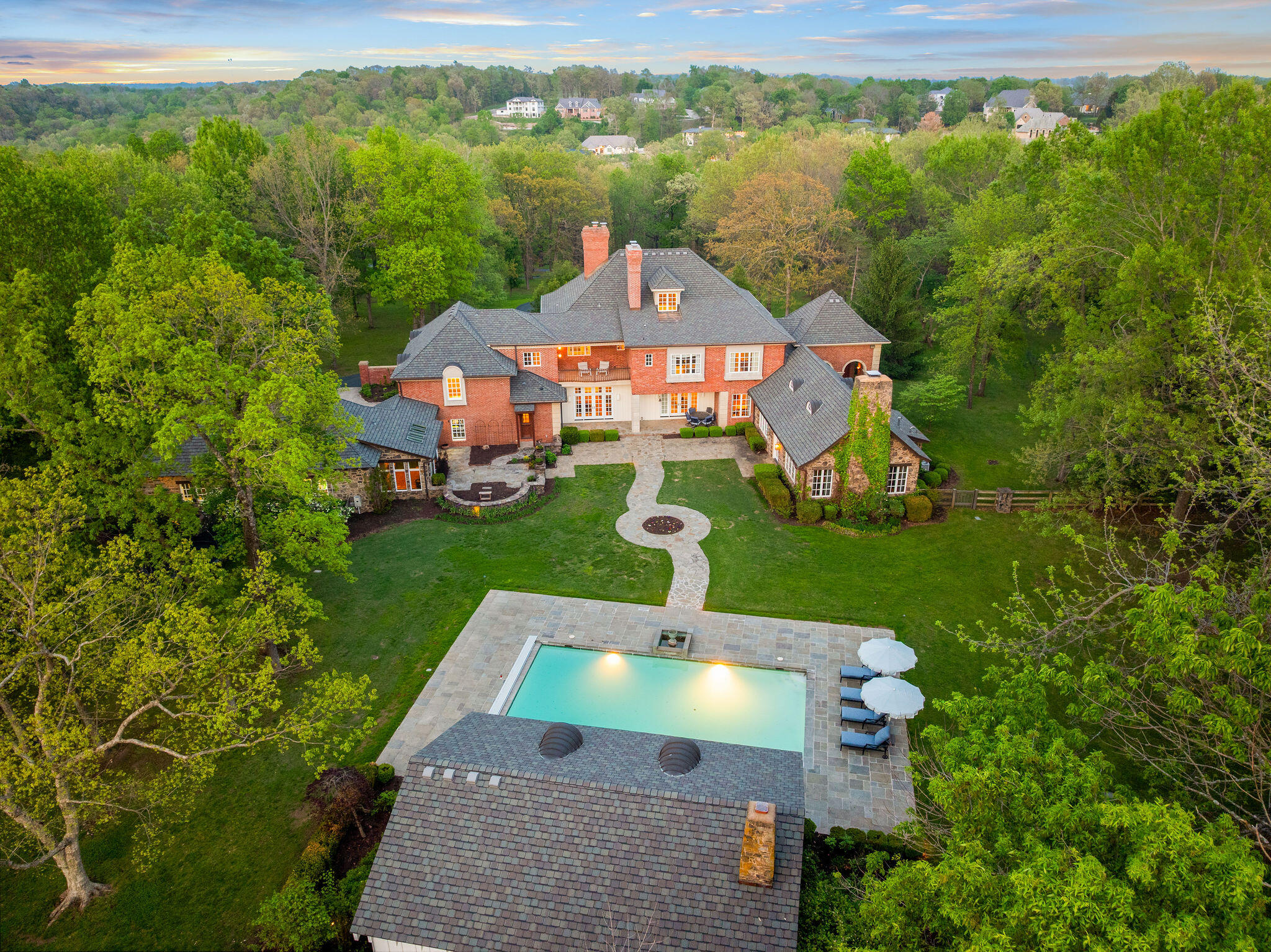 5147 S Farm Road 181