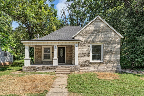 827 E GARFIELD ST, SPRINGFIELD, MO 65803 - Image 1d30e353c1bbd24d8d000897ef858cee/3781475572