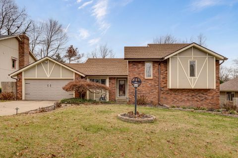 Photo of 1226 E Highpoint Street, Springfield, MO 65804 (MLS # 60310852)