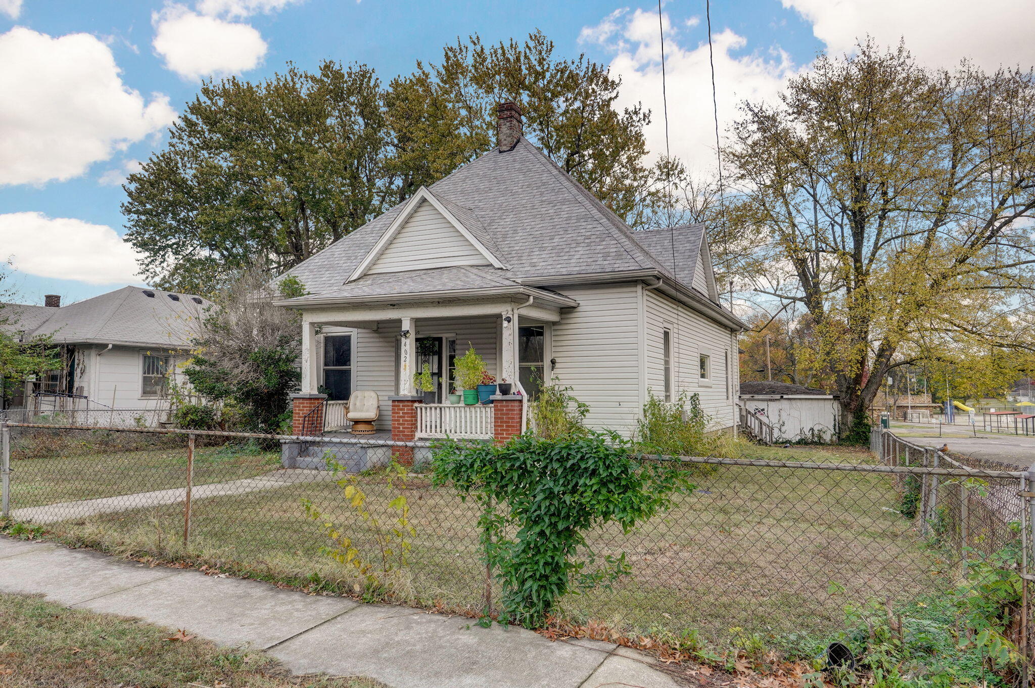 Link Est - Residential Income