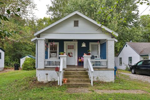 Photo of 227 W Portland Street, Springfield, MO 65807 (MLS # 60307234)