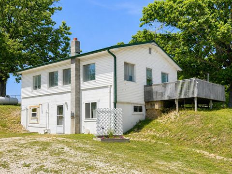 Photo of 9713 County Road Y-521, Ava, MO 65608 (MLS # 60324014)