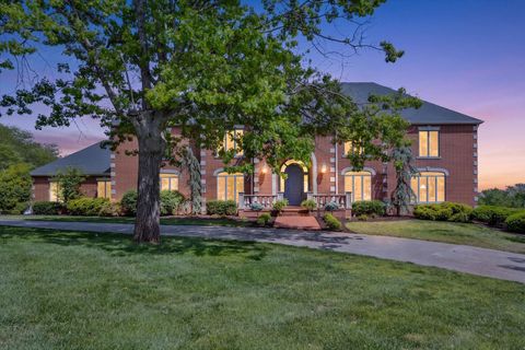 1690 S Royal Drive Springfield MO 65809