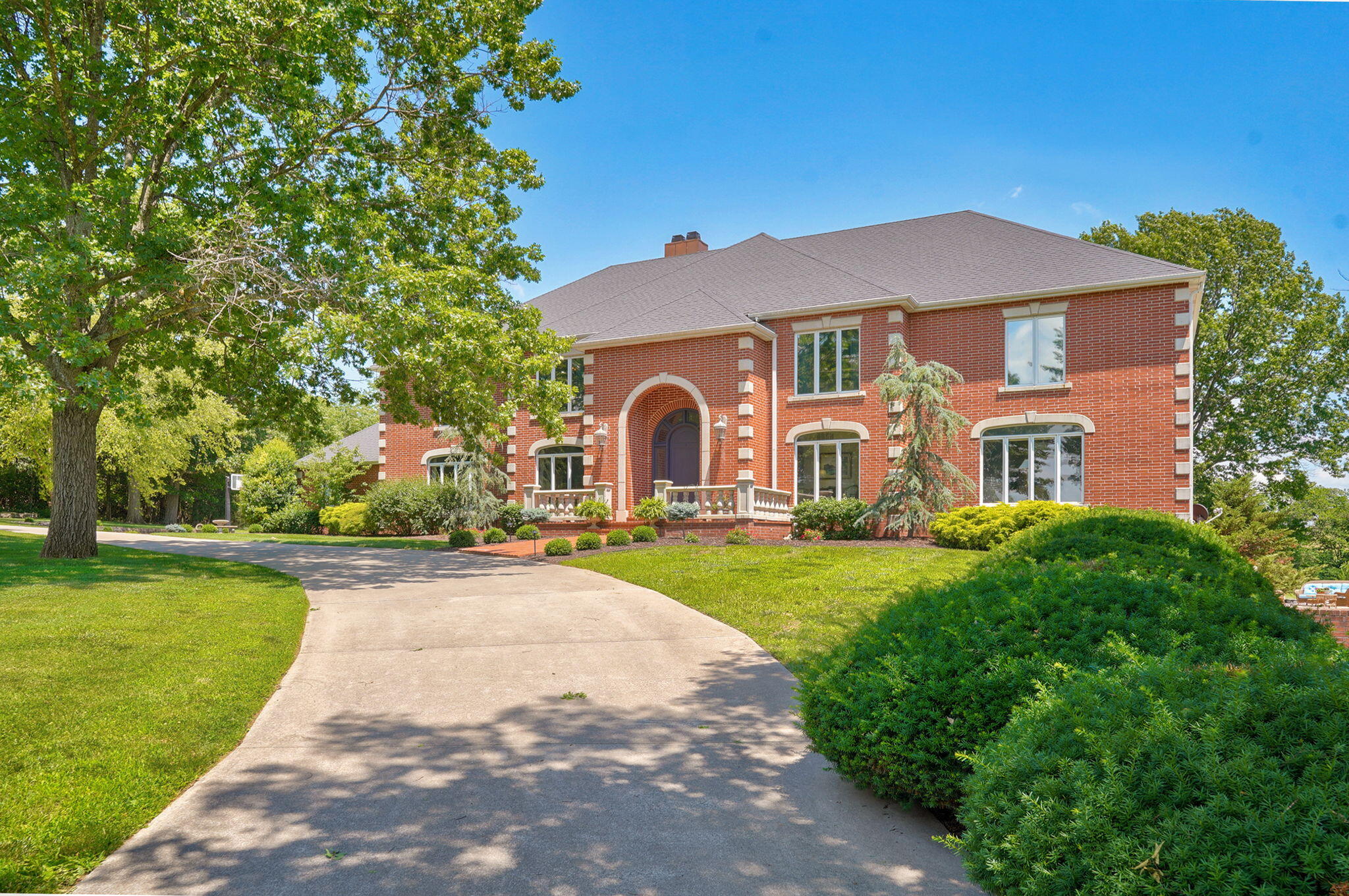 1690 S Royal Drive