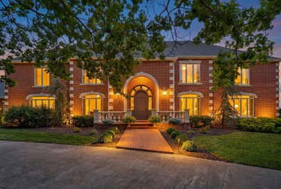1690 S Royal Drive Springfield MO 65809