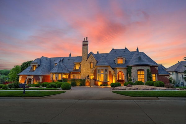 3865 E EAGLESCLIFFE DR, SPRINGFIELD, MO 65809 - Image 21a7a24e69d73fca64cb52ef3726cf48/4105618625