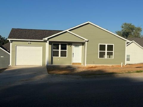 Photo of 1223 N Howell, West Plains, MO 65775 (MLS # 60307666)