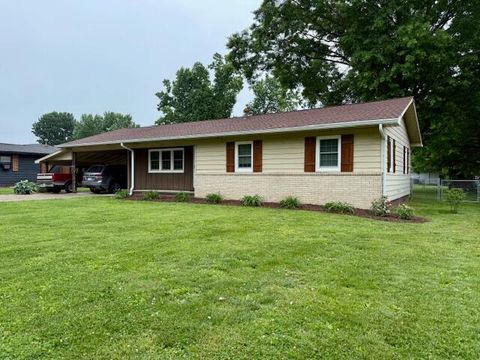 Photo of 904 E 9th Street, Mountain Grove, MO 65711 (MLS # 60324382)