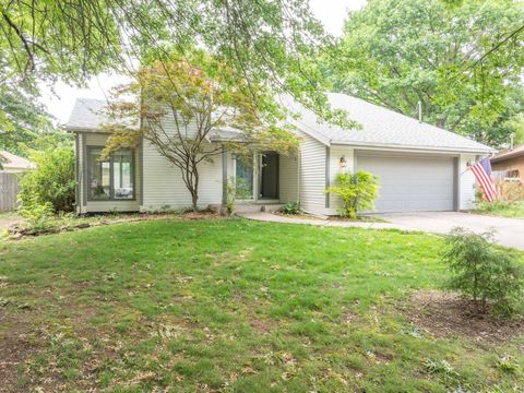 Photo of 1712 E Jacqueline Street, Springfield, MO 65804 (MLS # 60324589)