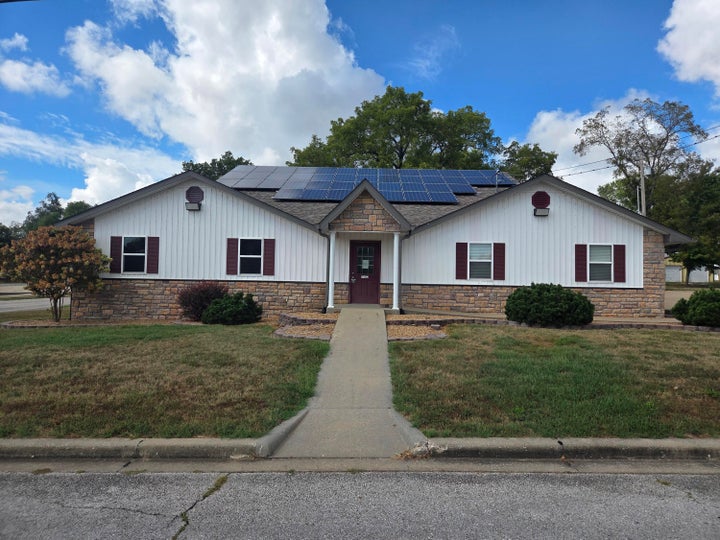 Photo 1 of 15 — 107 Keeling Place, Bolivar, MO 65613