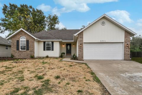Photo of 5331 W Harrison Street, Springfield, MO 65802 (MLS # 60311353)