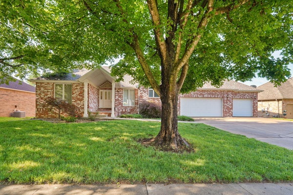 808 W JACKSON AVE, NIXA, MO 65714 - Image 28d4f42366ff3a8a168904acc21b2d5c/3766142567