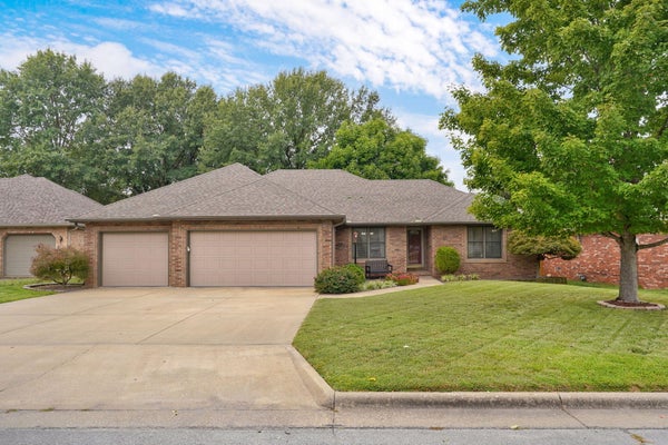4571 S PARK AVE, SPRINGFIELD, MO 65810 - Image 29e7bfb1a787ec4155c863889f5211e1/2055562852