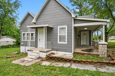 Photo of 500 S Jackson Street, El Dorado Springs, MO 64744 (MLS # 60324396)