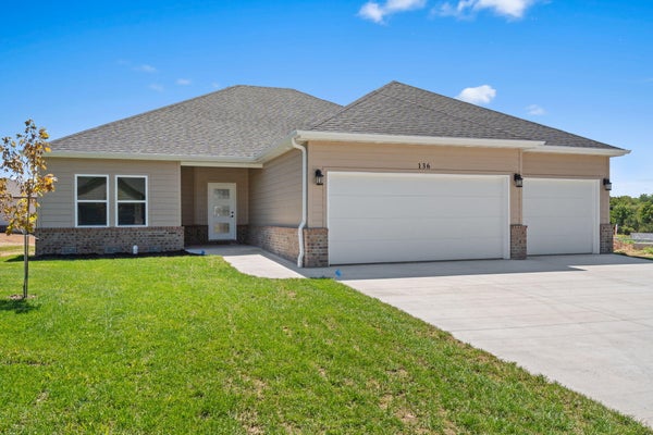 136 E KELCE LN, REPUBLIC, MO 65738 - Image 2abbb49db737db1970fb529eee4bac7a/2376307639