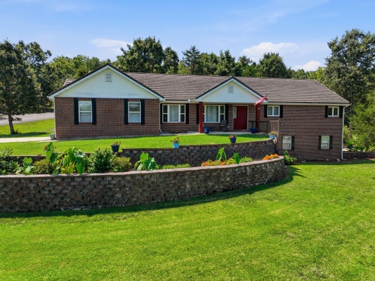 802 HICKORY LAKE DR, WEST PLAINS, MO 65775 - Image 2ace6042391bc0cfc20c99b65a646033/1930652517