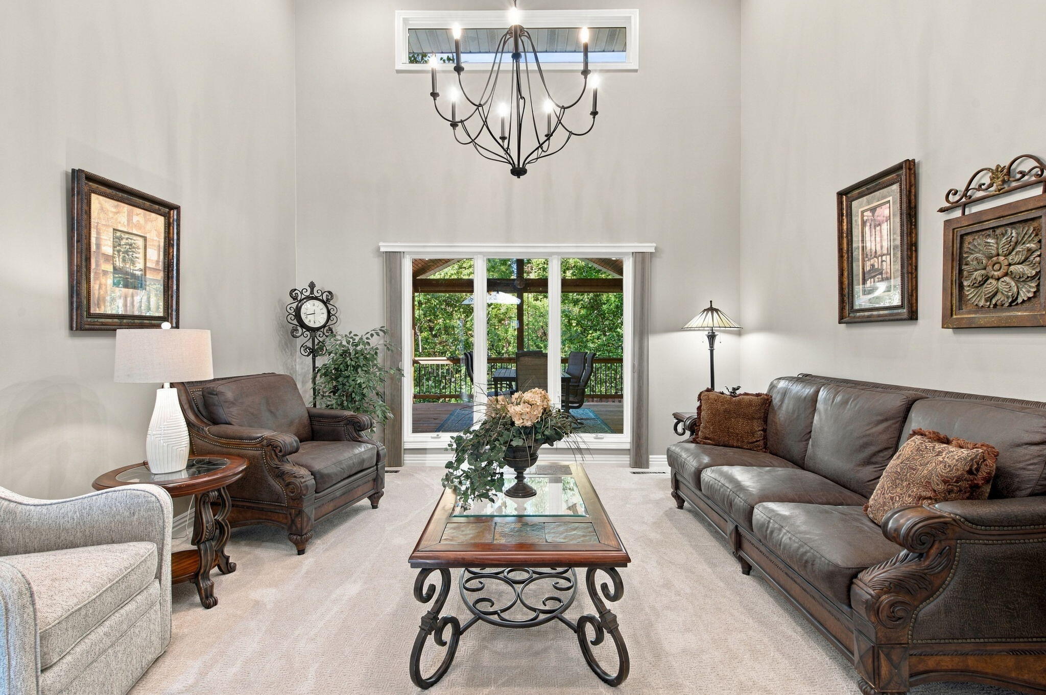 2113 S Pin Oak Drive