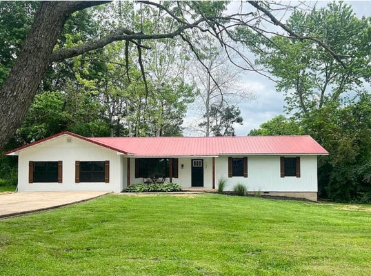 104 N JULIE AVE, MANSFIELD, MO 65704 - Image 2bf3f6c89bbc4885da171ced43008c0b/918730636