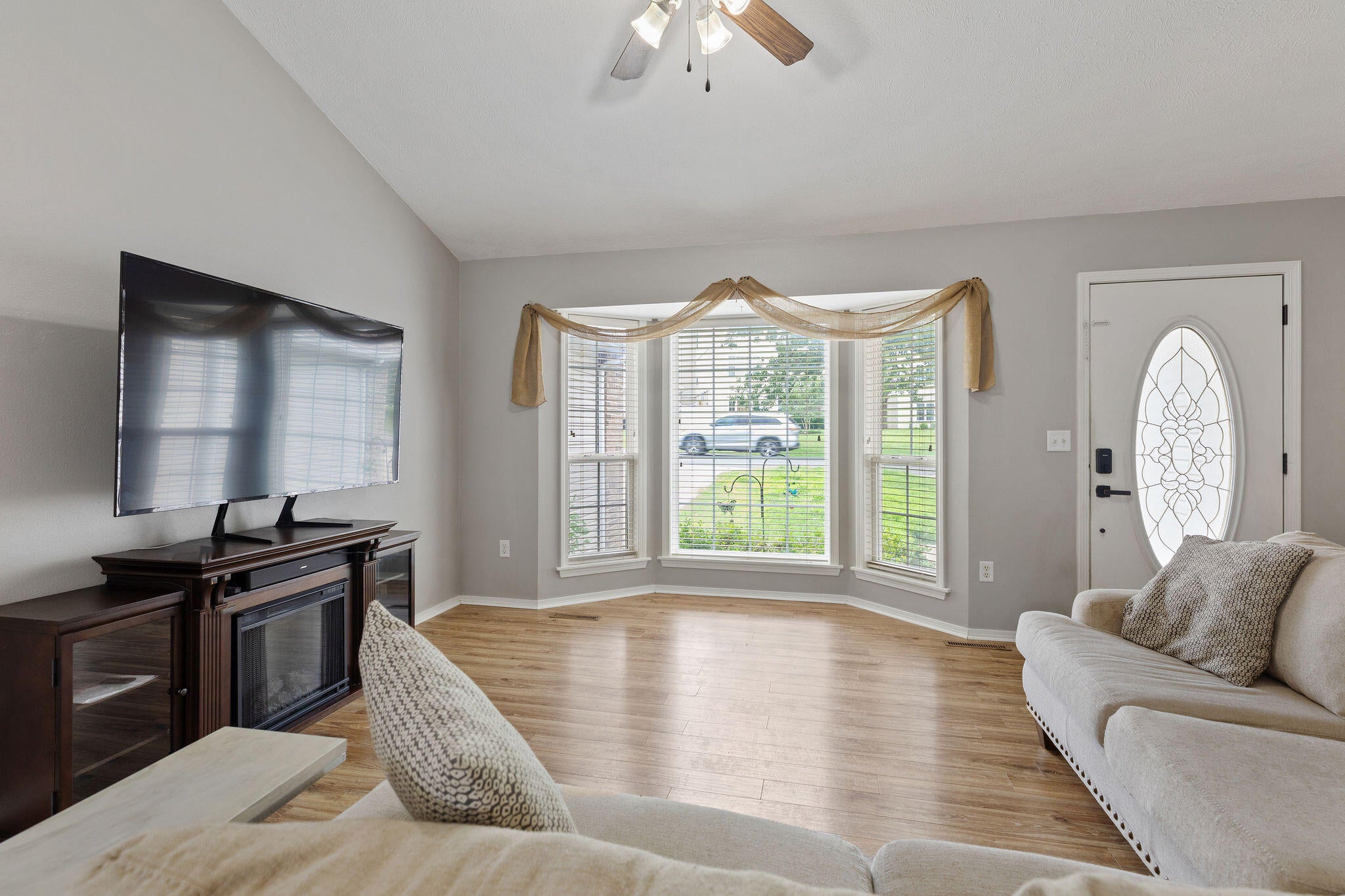 000 Woodland Drive E