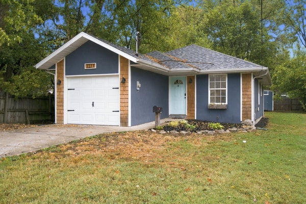 2311 W NICHOLS ST, SPRINGFIELD, MO 65802 - Image 2f3fa75aa7097f77167355b434b1c414/3353339255