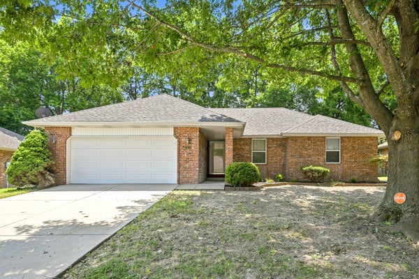 3618 W VINCENT DR, SPRINGFIELD, MO 65810 - Image 2f54ab8f00e95c1fc19d8f81a9904ac6/3846121268