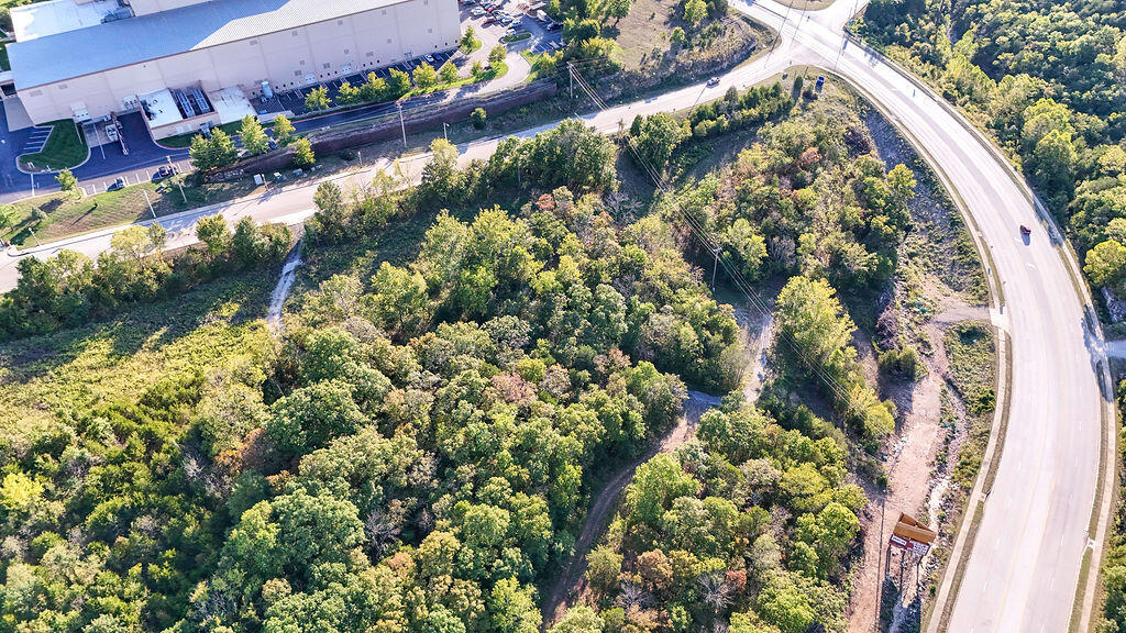 000 Shepherd Of The Hills Expressway 8 Parcels