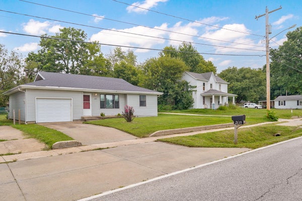 2619 E DIVISION ST, SPRINGFIELD, MO 65803 - Image 2fd610d69de67aa75651c20bdfe6fd83/560977258