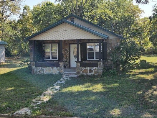 308 S HIGH ST, MOUNTAIN GROVE, MO 65711 - Image 311c30c9de0a63bc76ebfc47a81ca032/723698249