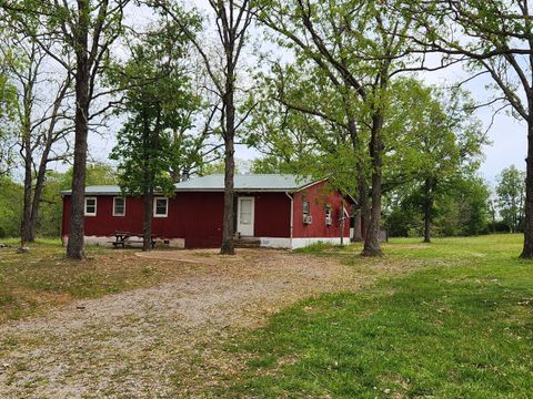 Photo of 53 Wagon Wheel Road, Conway, MO 65632 (MLS # 60323905)
