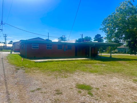 Photo of 408 W Water Street, Greenfield, MO 65661 (MLS # 60307061)