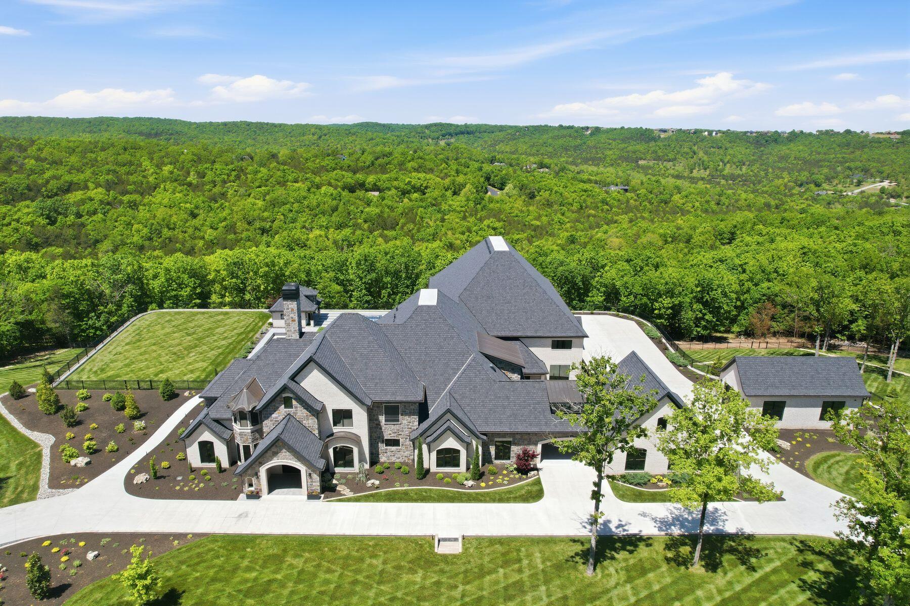 300 Ridgecrest Drive