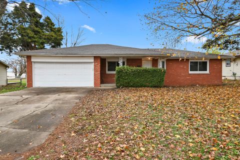 Photo of 2215 E Sharon Street, Springfield, MO 65803 (MLS # 60310680)