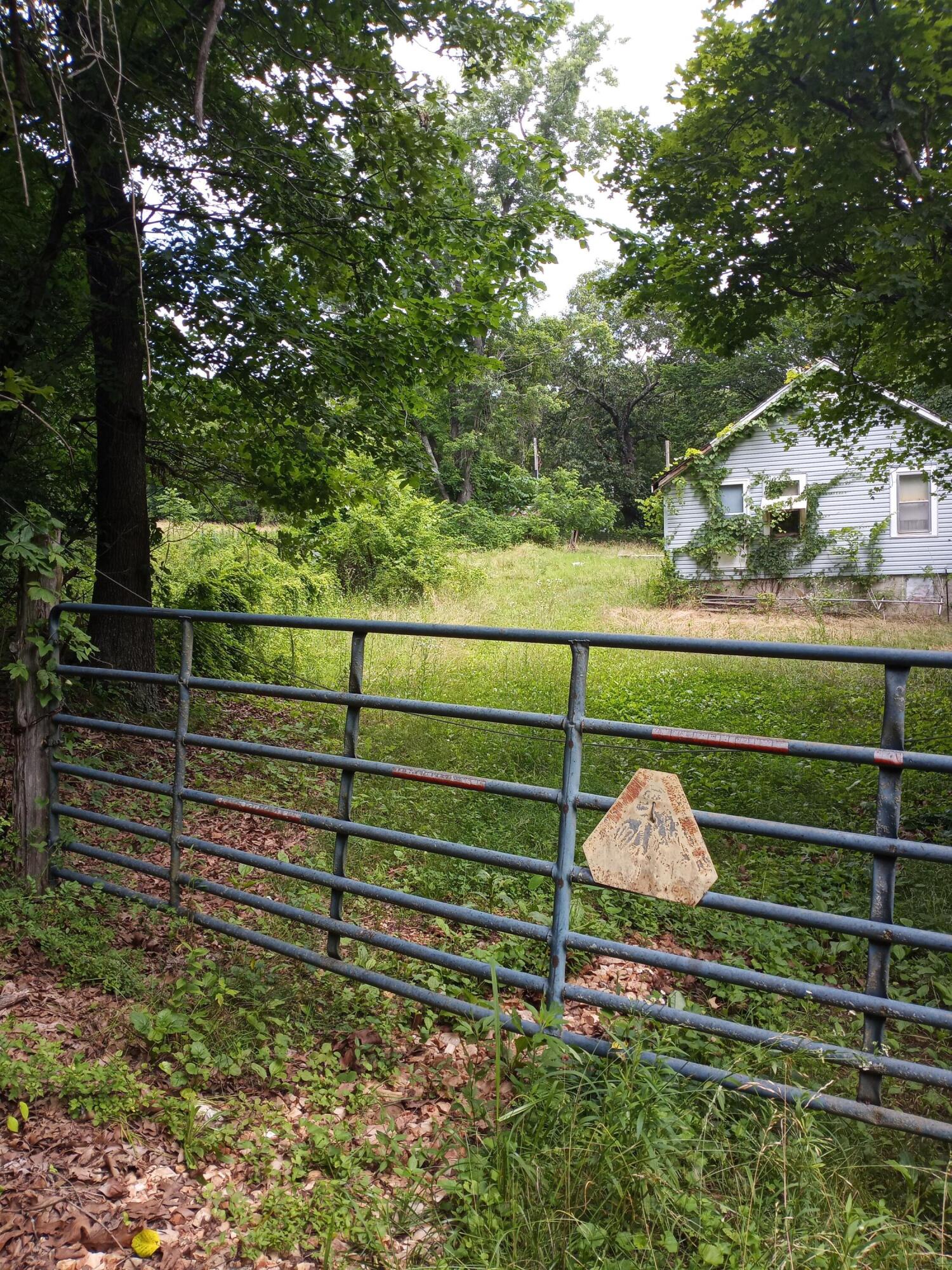 15734 Farm Road 2140 - Photo 2