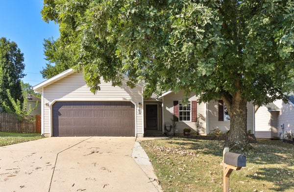 762 W JUNIPER LN, NIXA, MO 65714 - Image 3600380183afd0f2a59cf057e1c4dc97/2490052634
