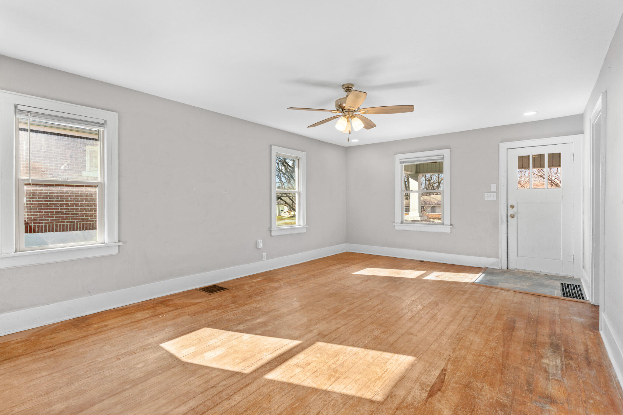 Ollis Brothers Woodland Hts - Residential