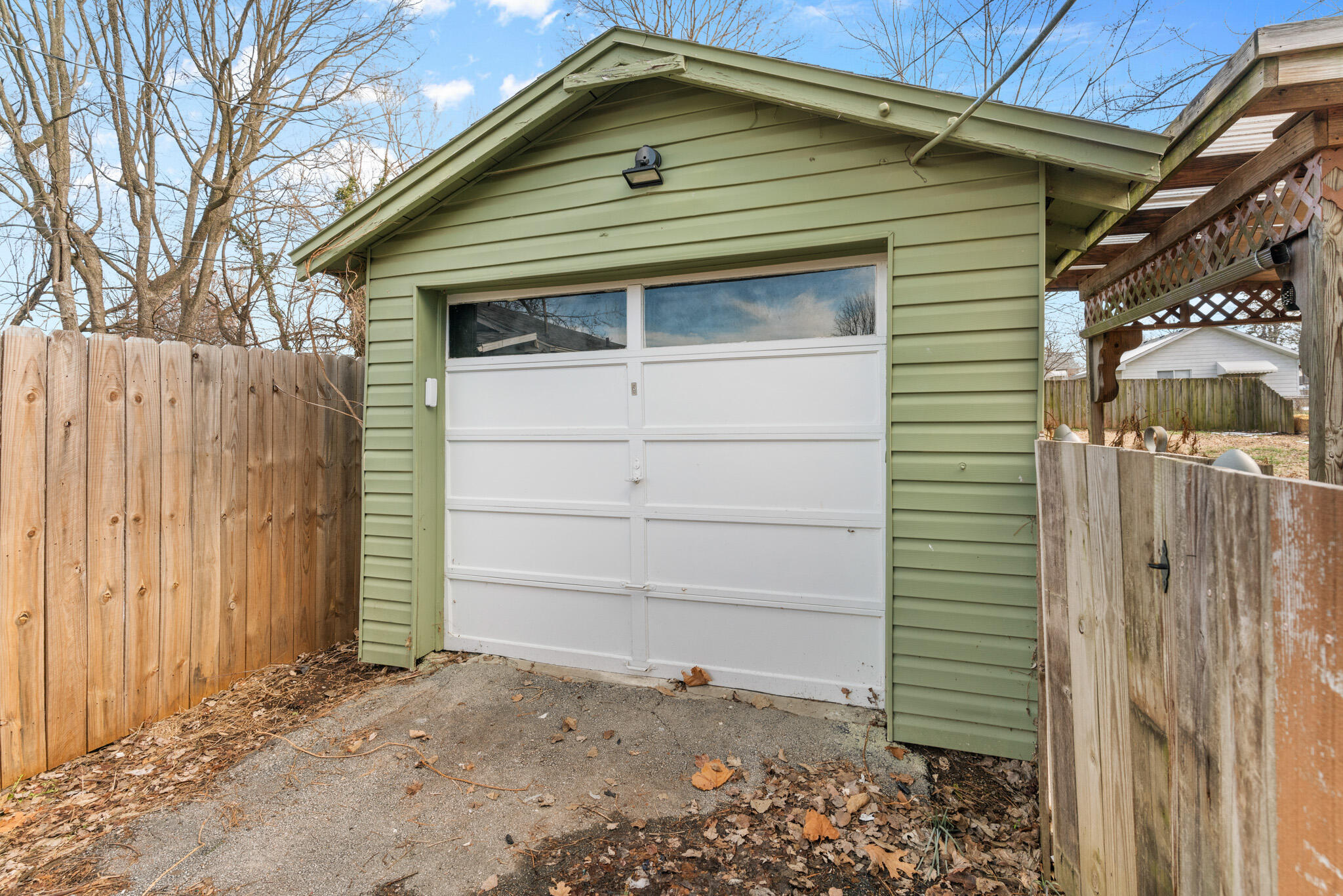 Ollis Brothers Woodland Hts - Residential