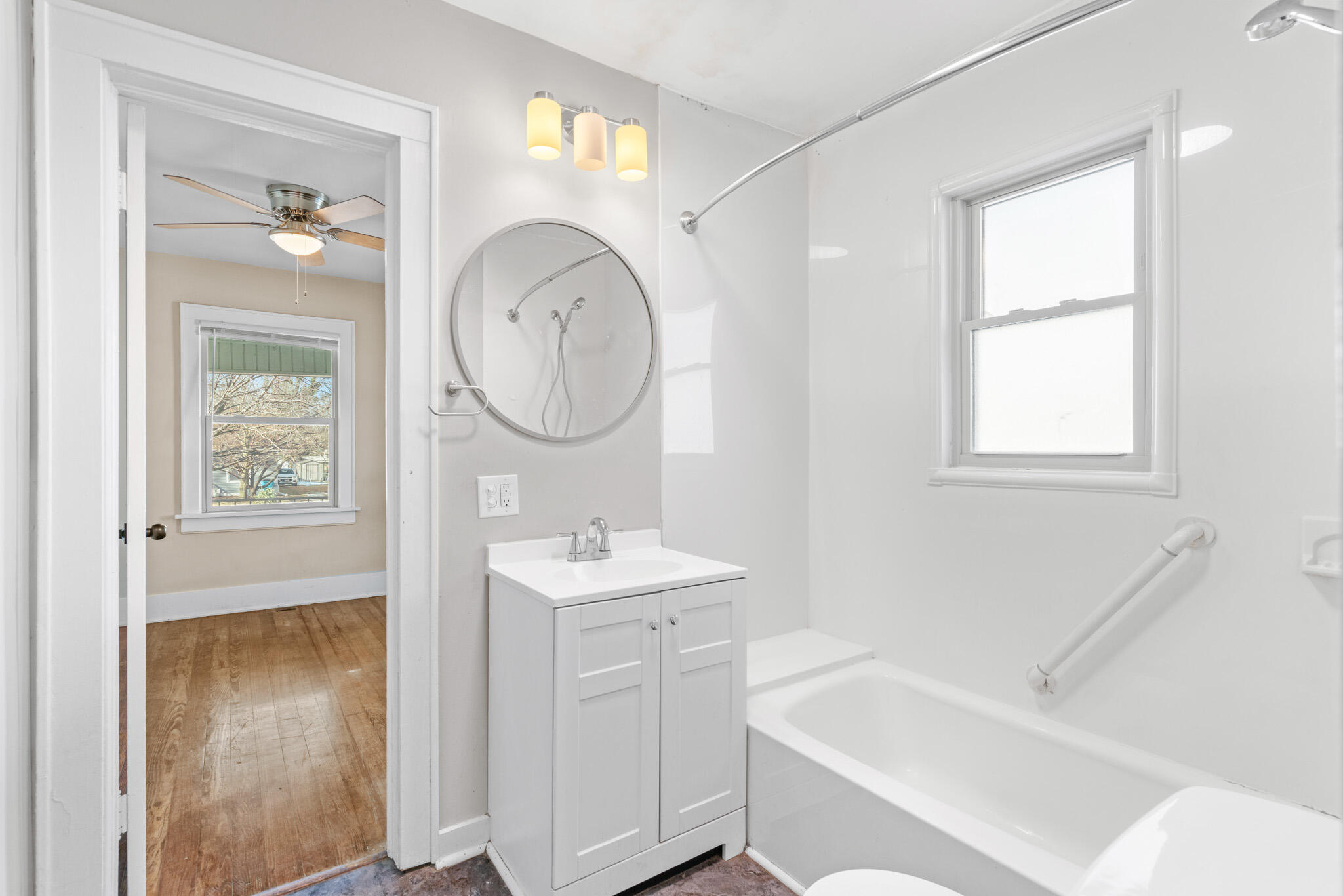 Ollis Brothers Woodland Hts - Residential