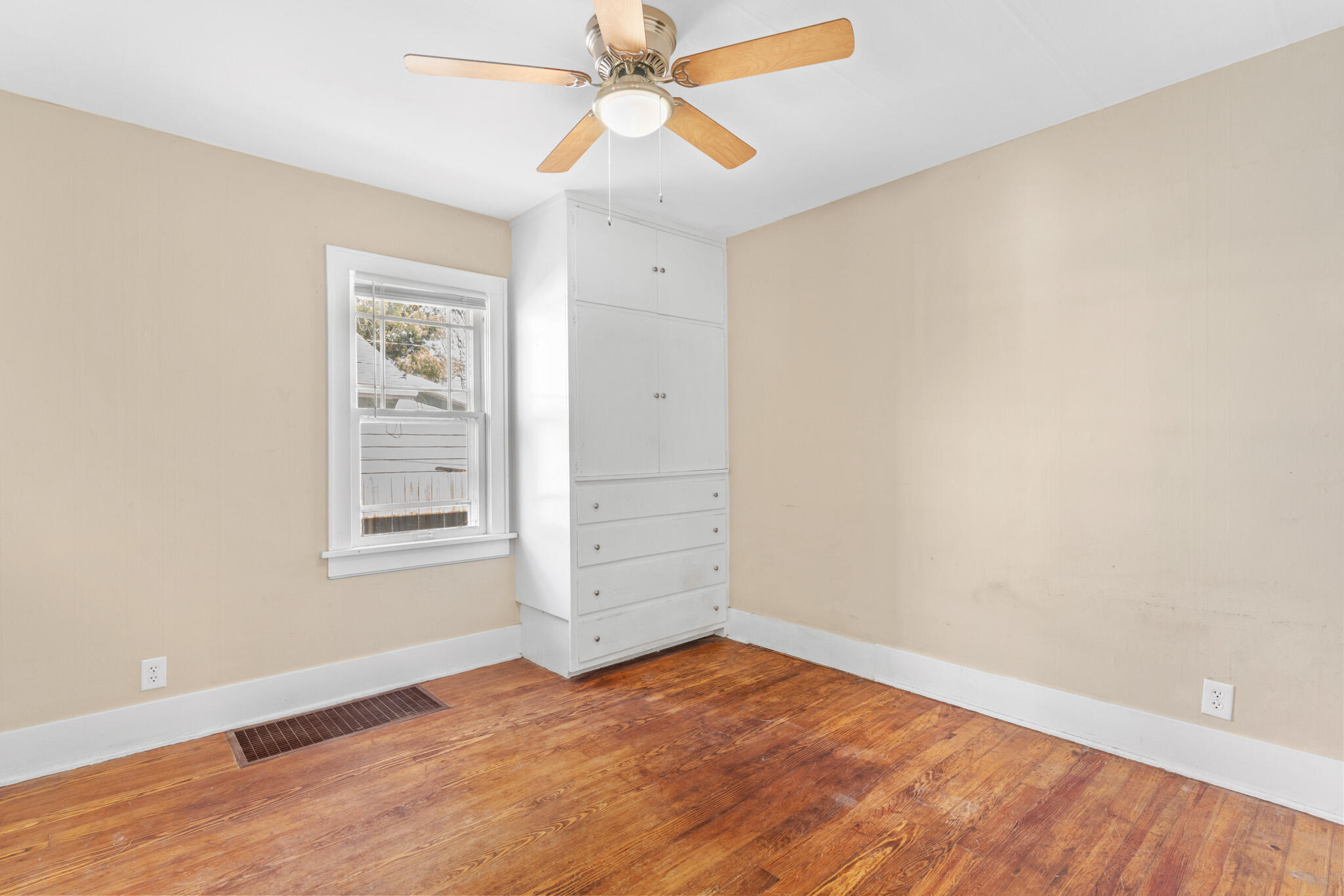 Ollis Brothers Woodland Hts - Residential