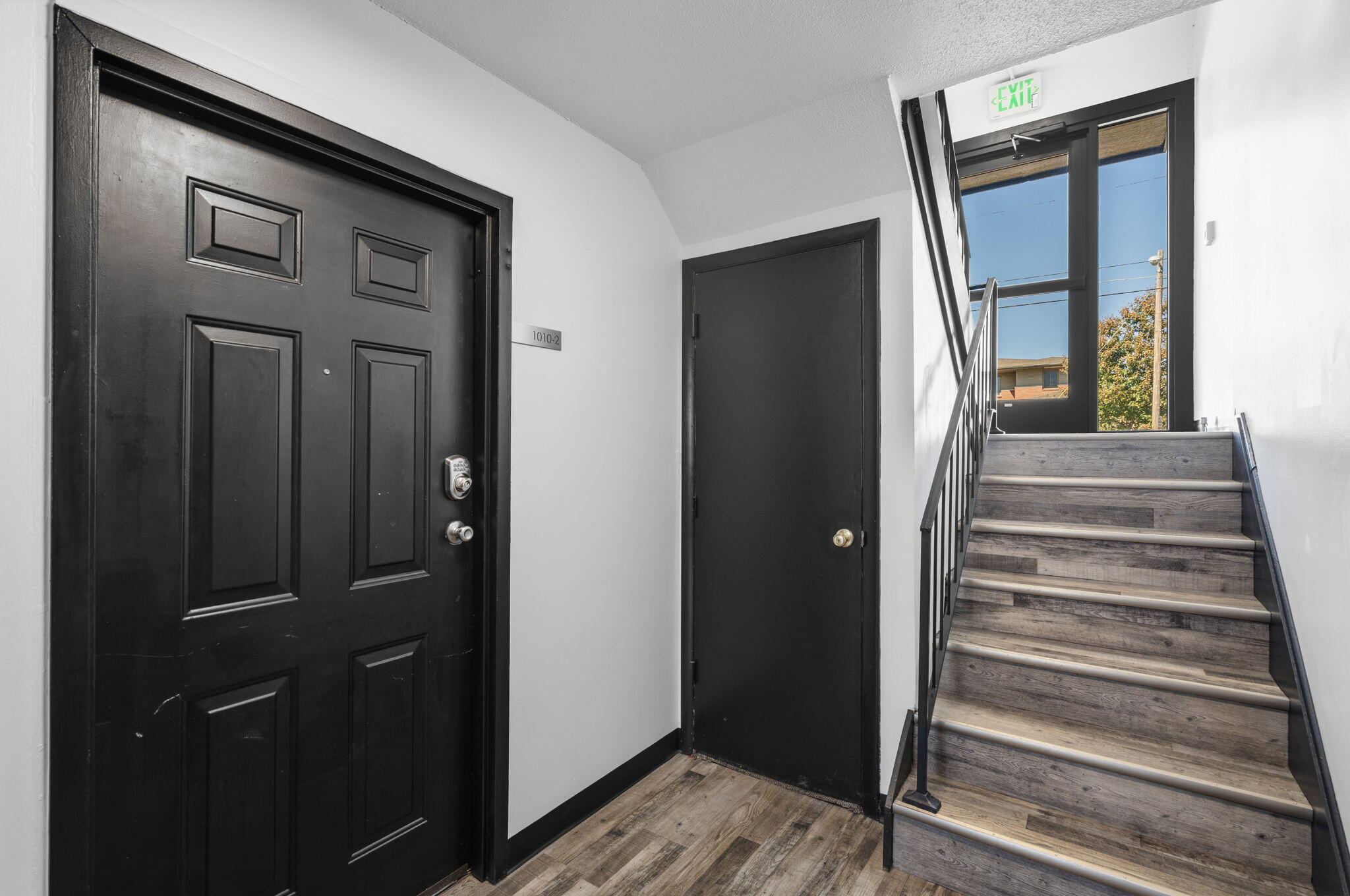 1010 E Elm Street