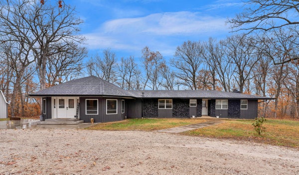 1369 E 398TH RD, BOLIVAR, MO 65613 - Image 387797ed747b4ce7e2991150bf8da3e0/1377356933