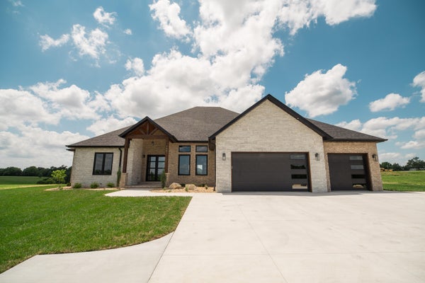 1551 S MILLRIDGE CT, NIXA, MO 65714 - Image 3a4edb20b5df52d55c25c06cfde894c0/3355594009