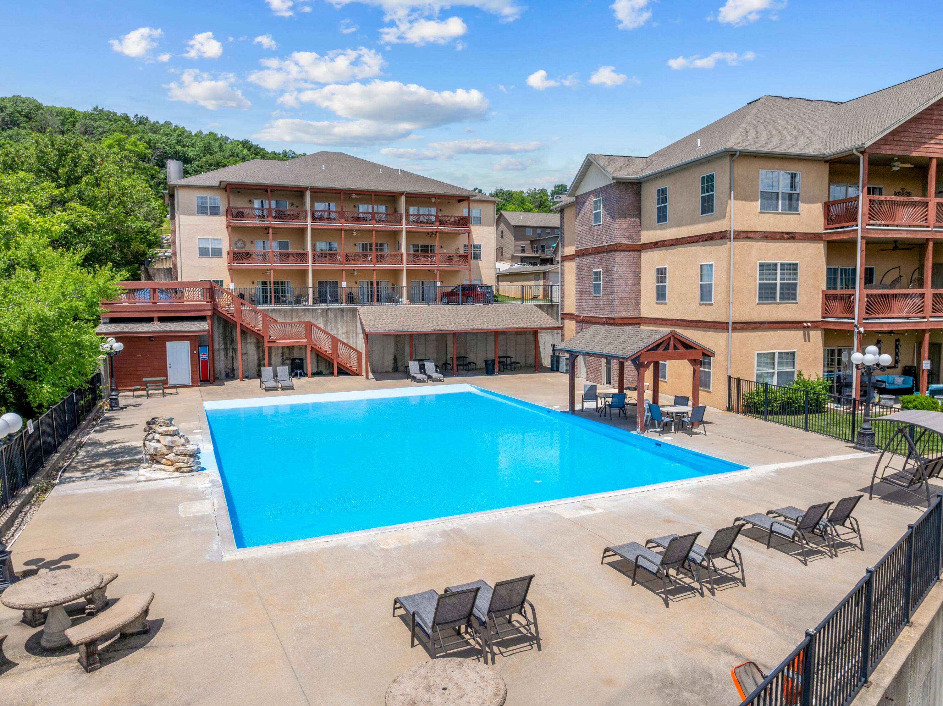 193 Rockwood Lane 15 Units
