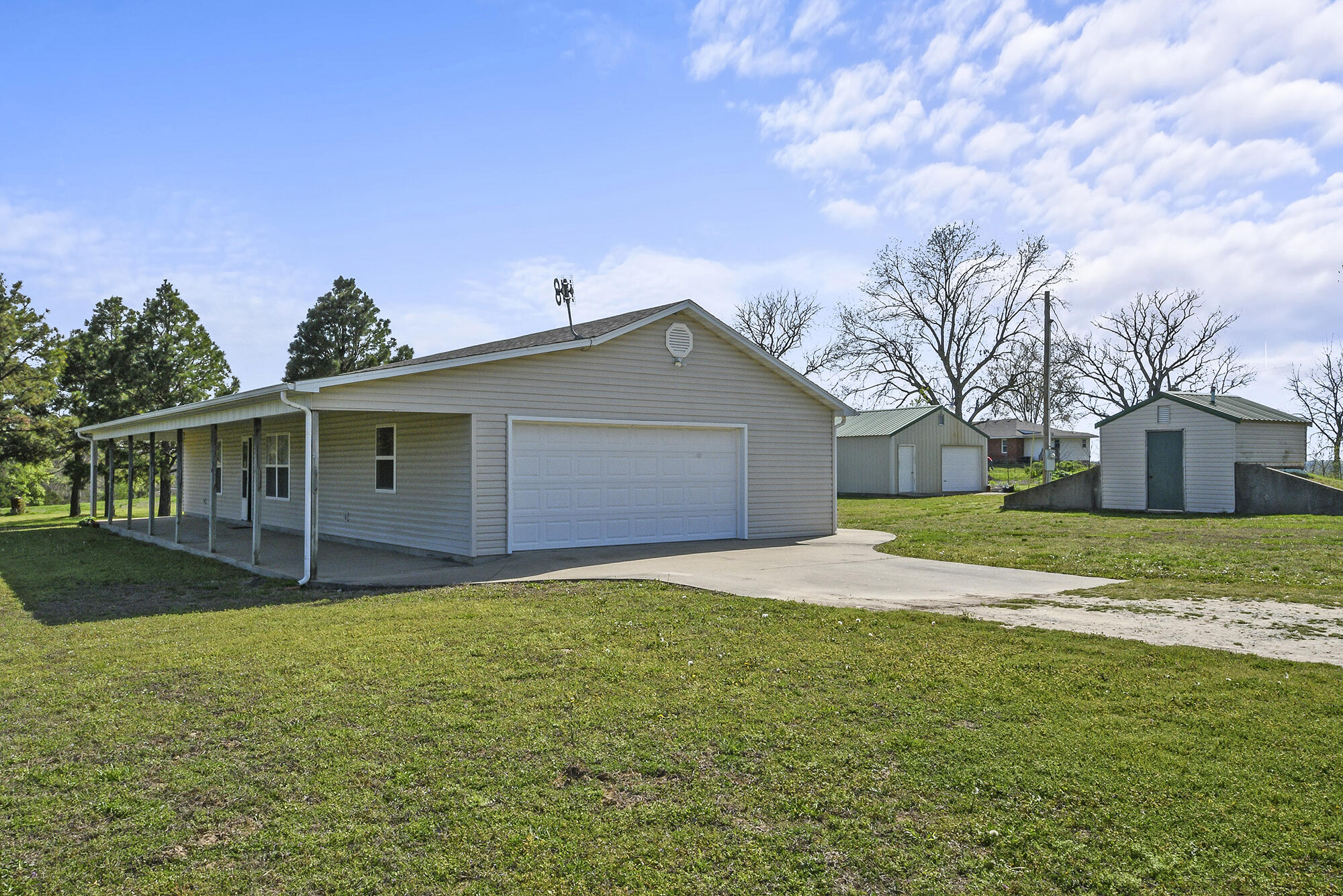 Listing image 1