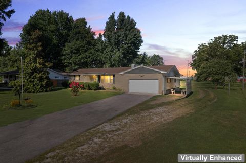 Photo of 1719 N Pine Street, Nixa, MO 65714 (MLS # 60313506)