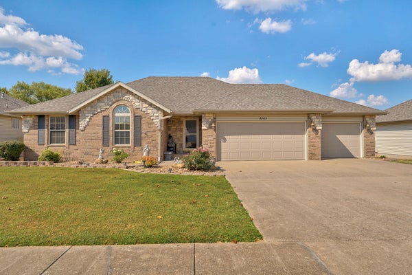 3265 W GRANDVIEW ST, SPRINGFIELD, MO 65803 - Image 3c7740aceb0da6111f8d10317b9ff114/842727154