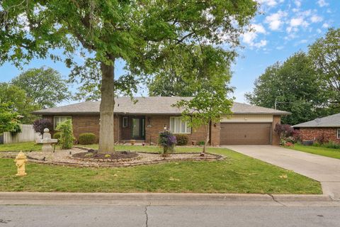 Photo of 3301 N Fremont Avenue, Springfield, MO 65803 (MLS # 60324180)