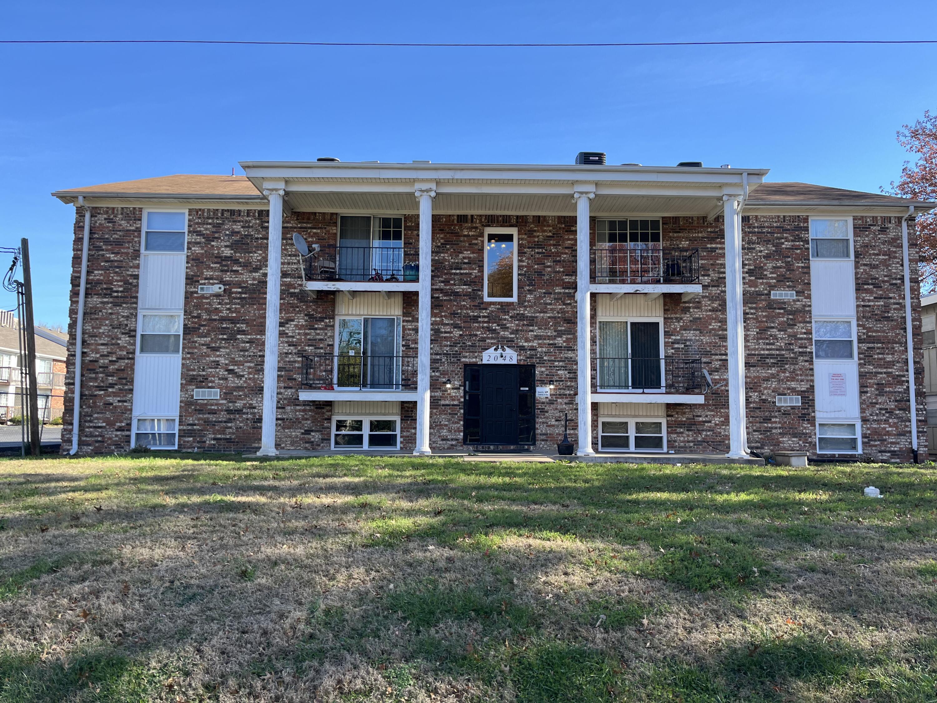 12-unit apartment building across from Mercy. New roof and new windows. Eleven units are 2 bedroom/1 bathroom. One unit is a 1 bedroom/1 bathroom. Great for traveling nurse rental. 15+ paved parking spaces in the back of the building. Most units have been remodeled in the past 3 years. 11 units have vinyl plank flooring. 1 unit has tile. Some units have new furnaces and AC. Newer cabinets and granite countertops in units on the first level. On-site coin laundry brings extra income to the owner. Washer and dryer included.