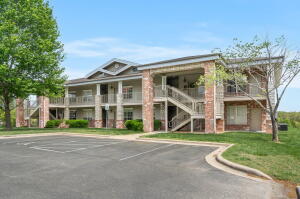 201 GOLFVIEW DR APT 14, BRANSON, MO 65616 - Image 412e8bd93e789b1994ef509e982c19e7/4253342840