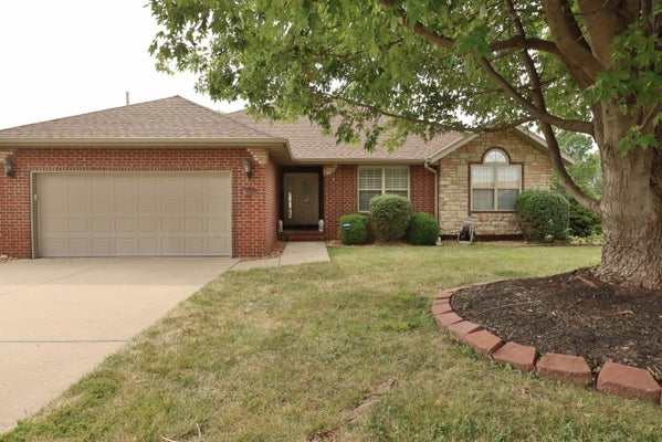 3741 N OAK POINT AVE, SPRINGFIELD, MO 65803 - Image 41b325df3cd34856ae94c913503e28cd/1729269977